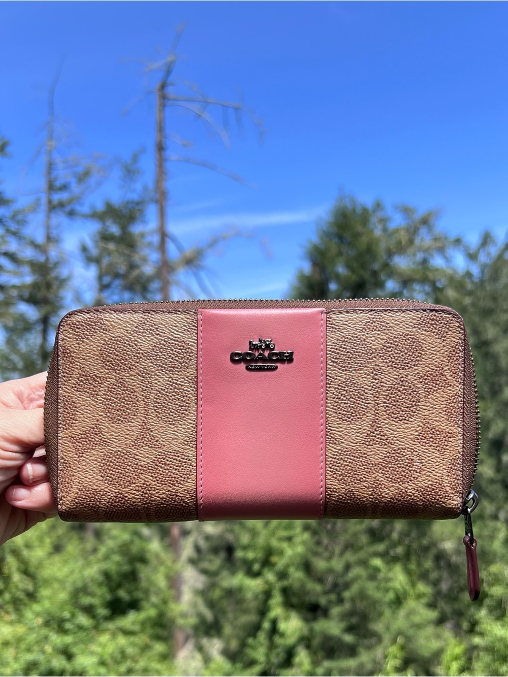 COACH Long Zip-Around Wallet Tan/Pink Signature Canvas & Leather w Gold Hardware